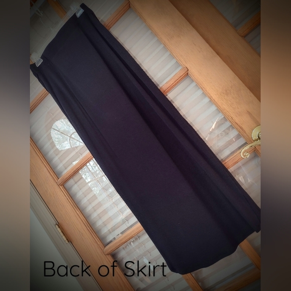Brand New Spring 2016 CAbi Run Around Skirt 5052 Black Jersey Maxi Skirt, Medium - Picture 10 of 11